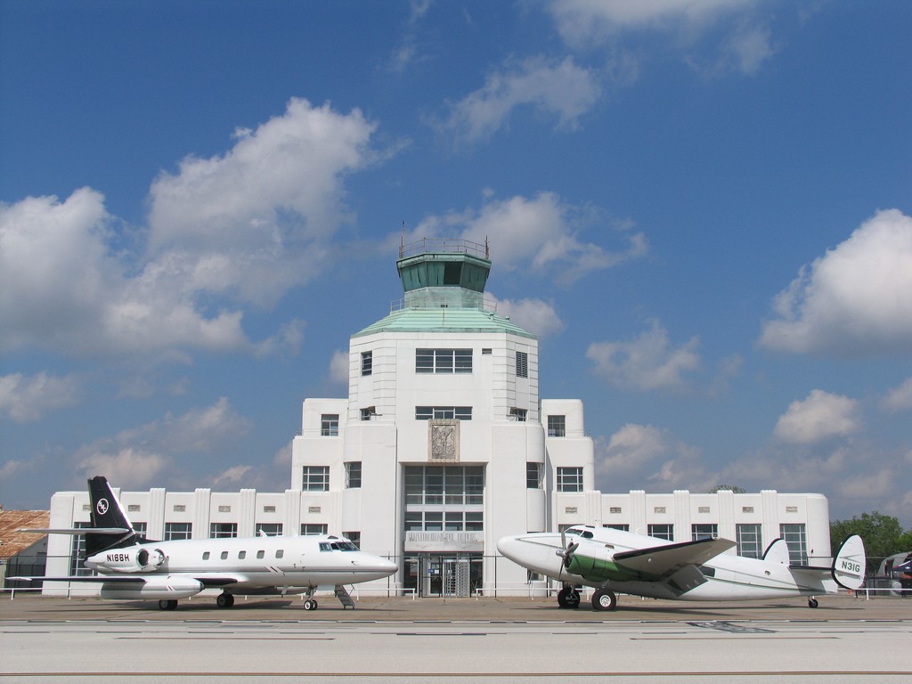 Houston Municipal Airport Terminal architecture