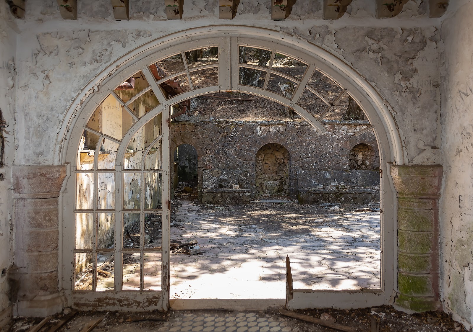 Courtyards in Ancient Greece