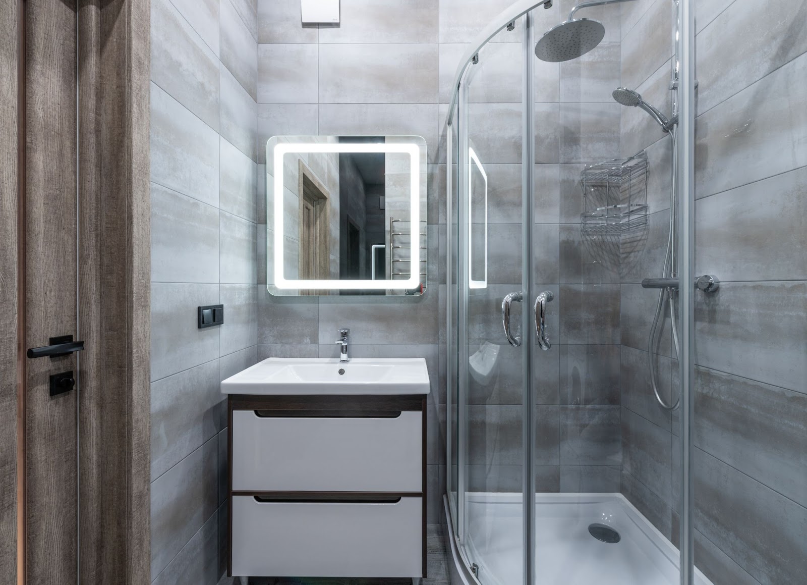 swinging shower door